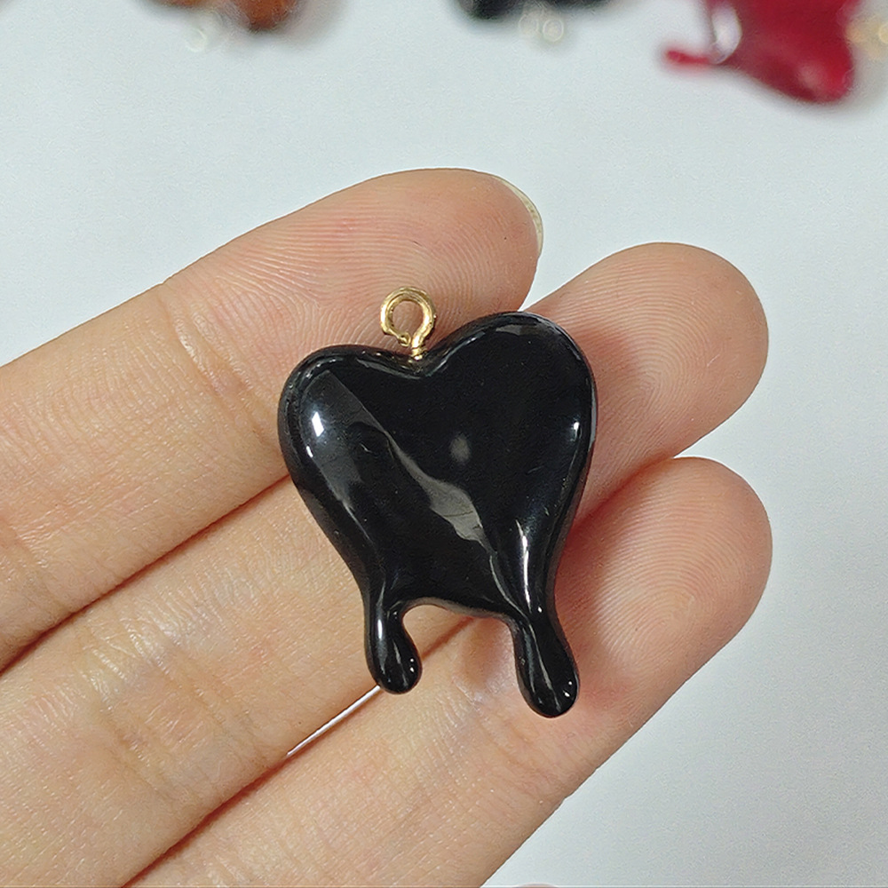 10pcs Drop Blood Heart-shaped  - Resin Art Keychain ulasan dan harga